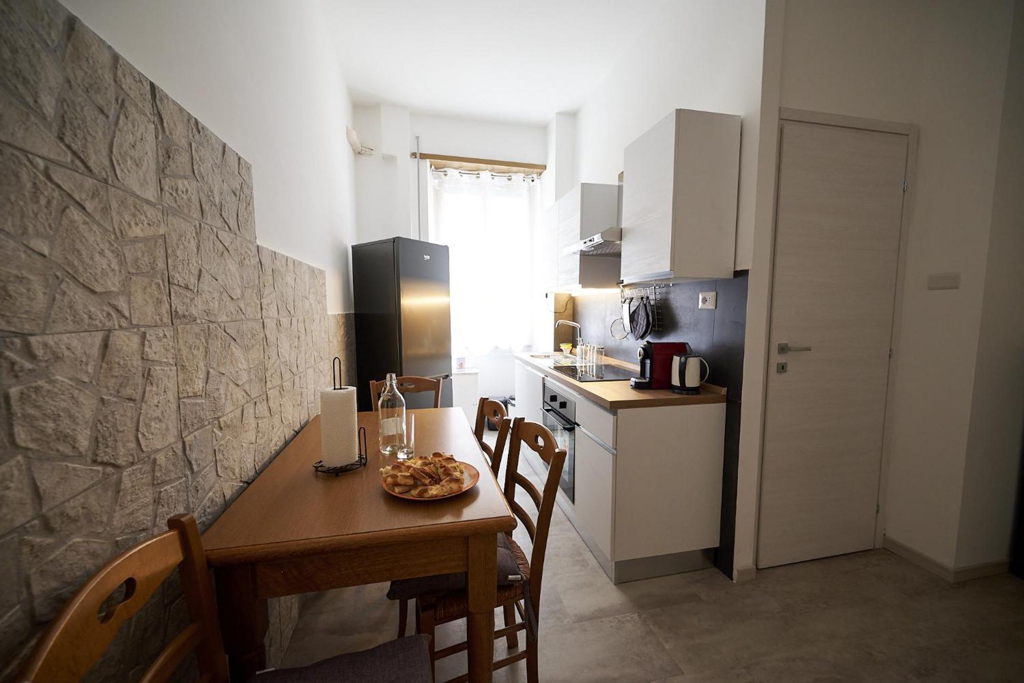 Brandnew Luxury House Near Metro Station Apartment Rom